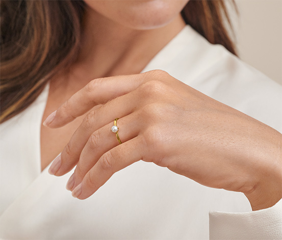 Női gyűrű, tenyésztett gyöngy, arany színű 651400 a Tchibo-nál.