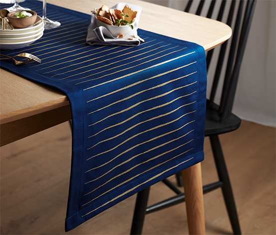 Asztali futó, csíkos, kék/arany, 40x180cm 624137 a Tchibo-nál.